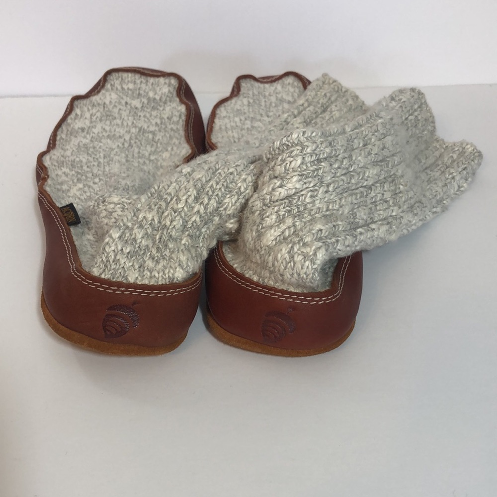 Acorn Slippers - Picture 3 of 5